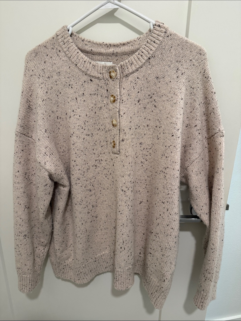 Cozy Speckled Button-Front Women's Abercrombie and Fitch Oversized Sweater